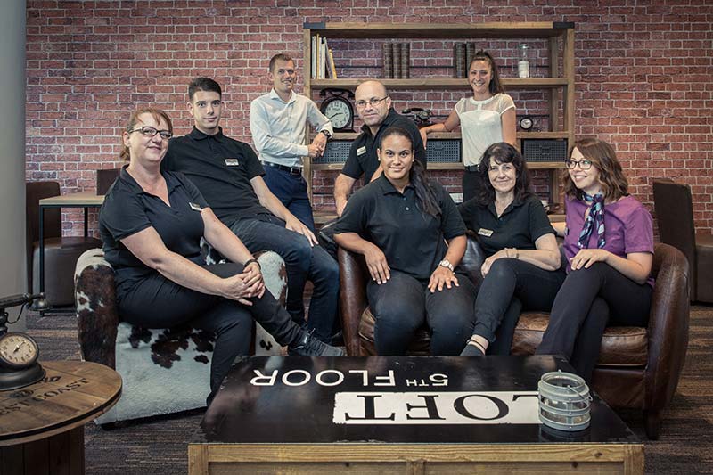 Equipe Restaurant La brasserie - Hotel Mercure Lyon Est à Chaponnay